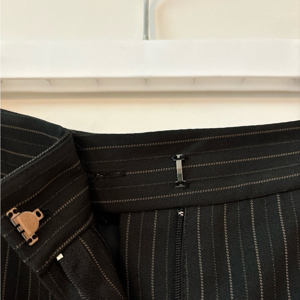 Evan Picone Black Pantsuit Professional Tailored Design - Picture 9 of 10